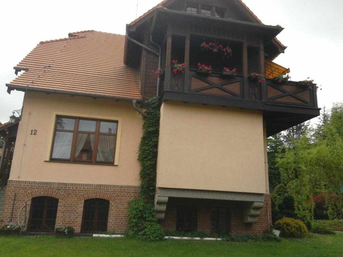 Pokoje Goscinne Sobieszow Jelenia Góra Exterior foto